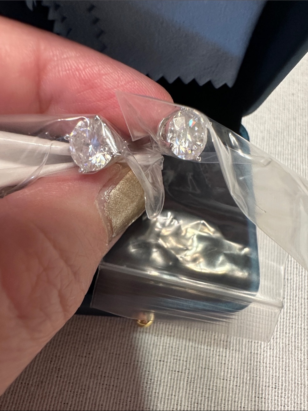 New 8mm Moissanite Stud Earrings Round Cut S925